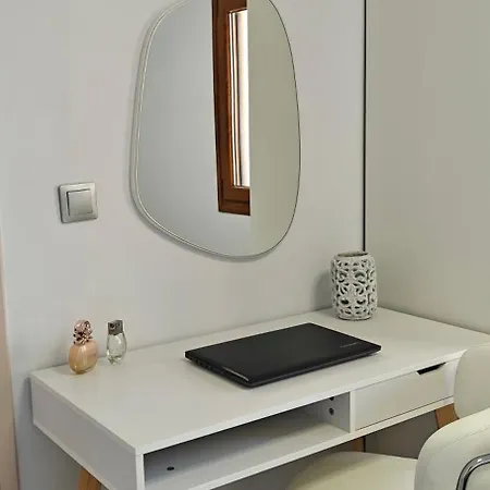 Дом отдыха Barefoot Nest
